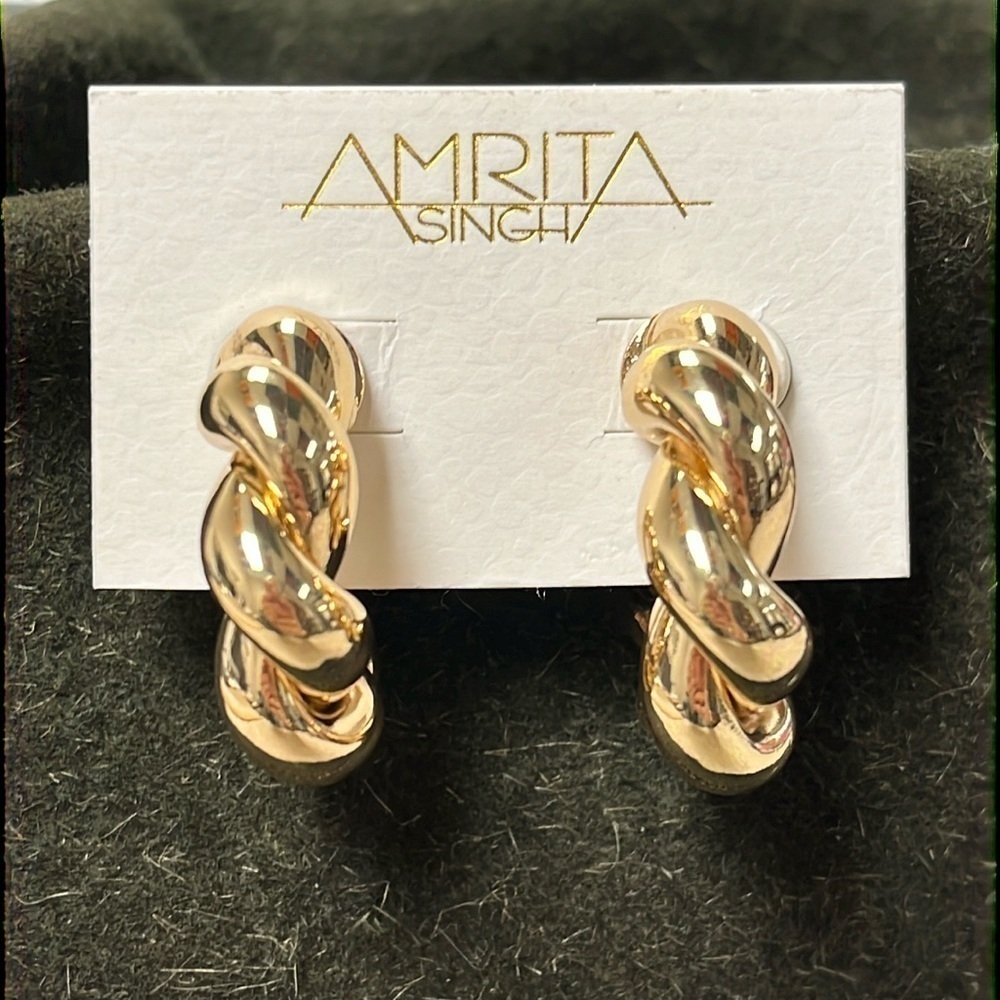 Brand New Amrita Singh Gold Tone Chunky Corded Rope Ribbed Twist Hoop Earrings